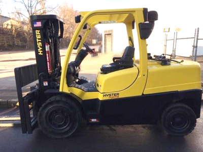 Hyster ICE powered pneumatic tire forklift