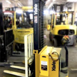 Yale pallet stacker