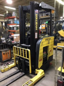 Hyster reach stacker forklift