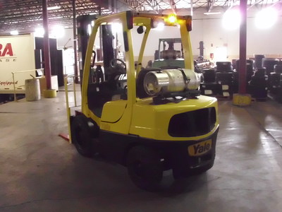 Yale propane pneumatic tire forklift