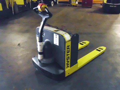 Hyster pallet truck