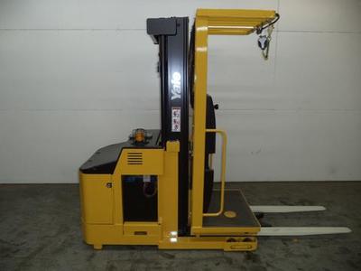 2010 Yale OS030ECN24TE089