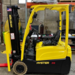 Hyster three wheel electric forklift
