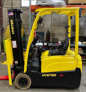 Hyster three wheel electric forklift