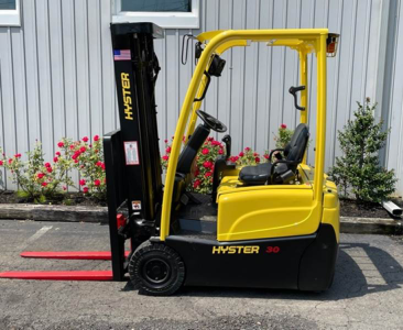 Hyster electric forklift