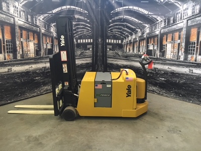 Yale MCW030 forklift