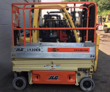 2010 JLG 1930ES