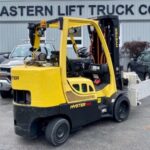 Hyster S100FTBCS forklift with attachment