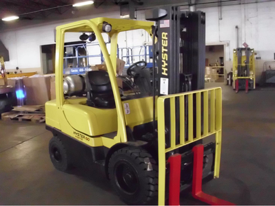 Hyster ICE powered pneumatic tire forklift