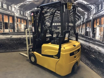 2015 Yale ERP030VTN36TE078