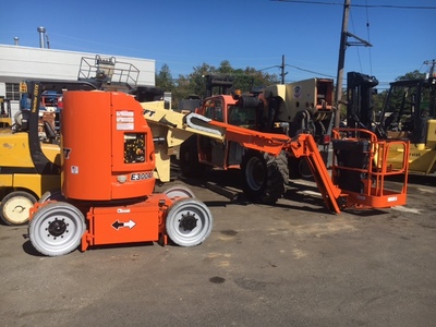 2014 JLG E300AJP