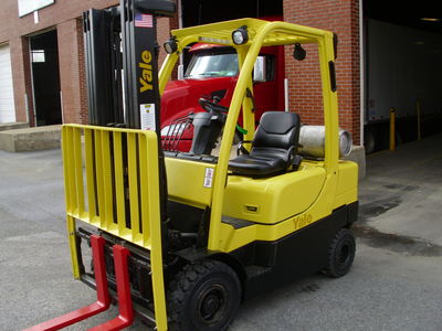 Yale ICE powered pneumatic tire forklift