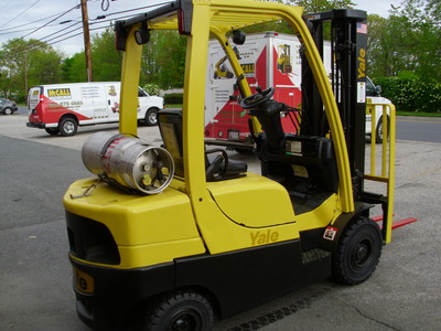 Yale ICE powered pneumatic tire forklift