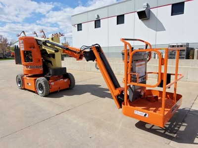 2012 JLG E300AJP