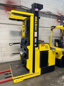 Hyster R30XM forklift