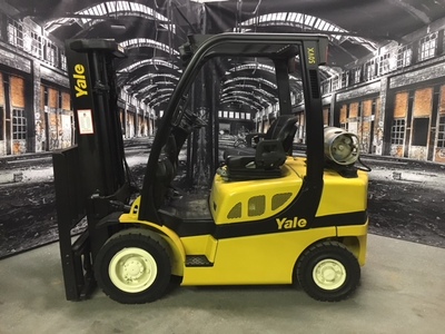 Yale ICE Powered pneumatic tire forklift