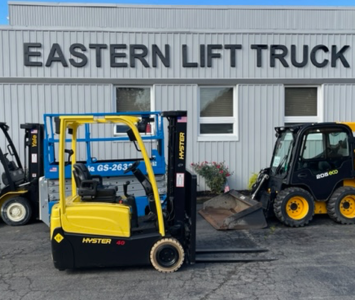 Hyster three wheel forklift