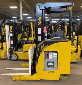 Yale NR035EAN narrow aisle forklift