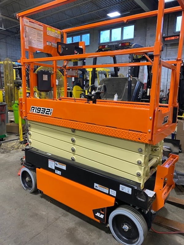 2021 JLG R1932i