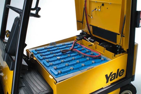 Yale ERP-DH Forklift with Open Battery Compartment