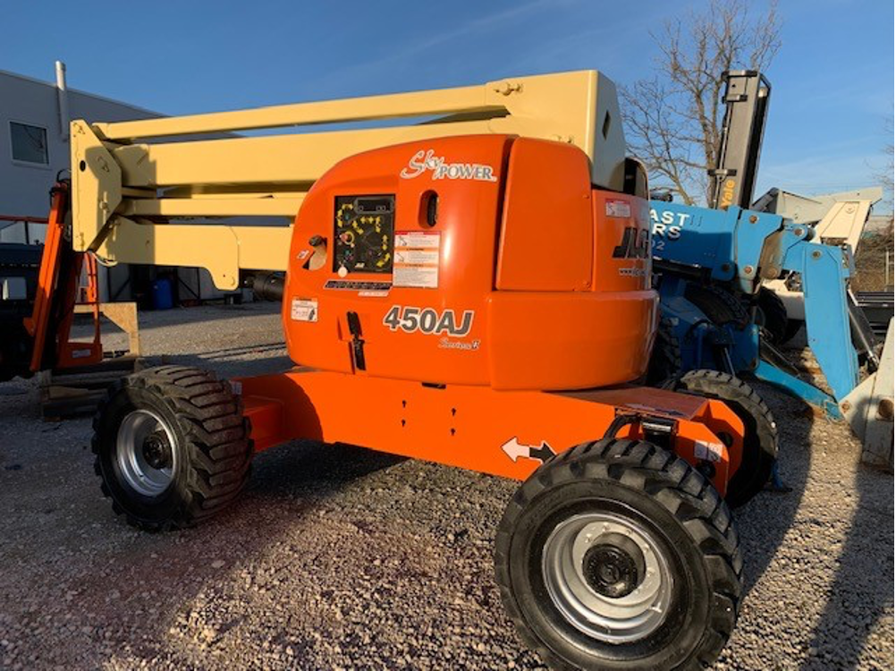 2013 JLG 450AJ