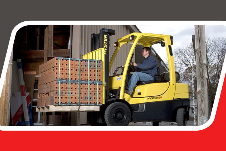 Should You Rent, Buy or Lease a Forklift?
