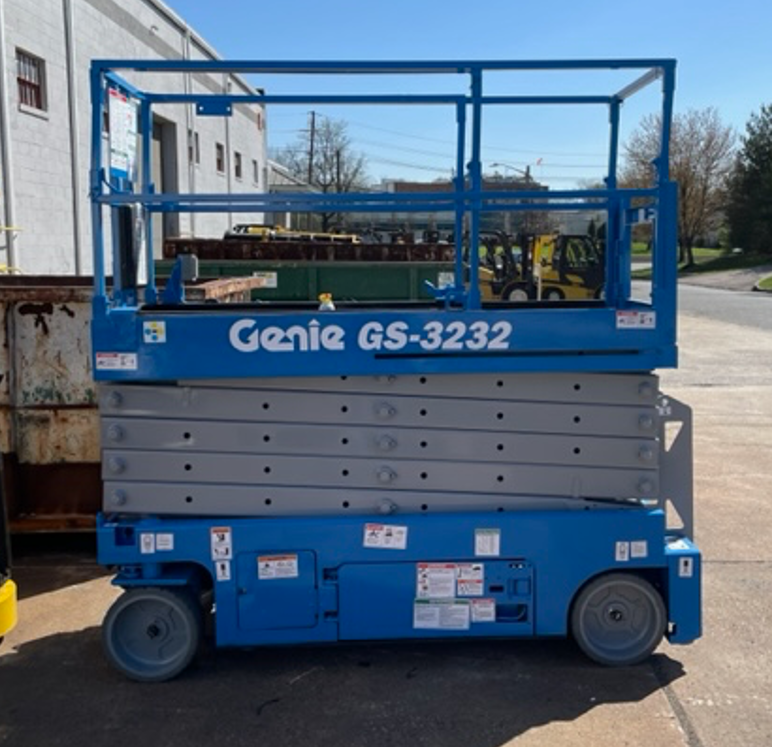 2011 Genie GS-3232