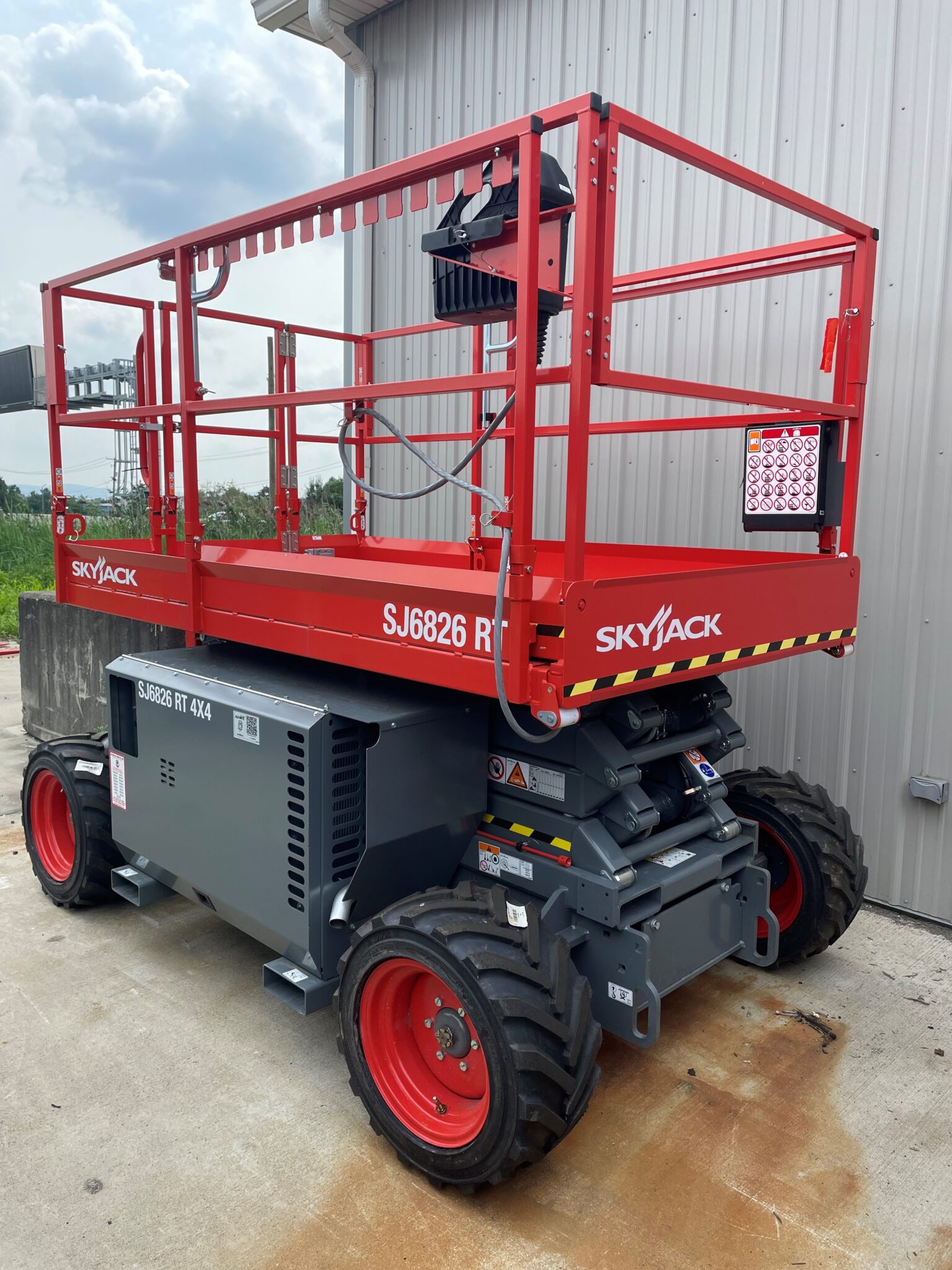 Skyjack SJ6828RT scissors lift