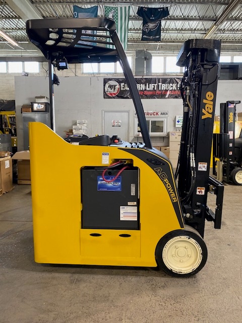 2018 Yale ESC040ADN36TE192