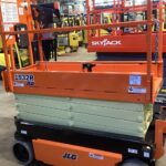 2017 JLG 1932R
