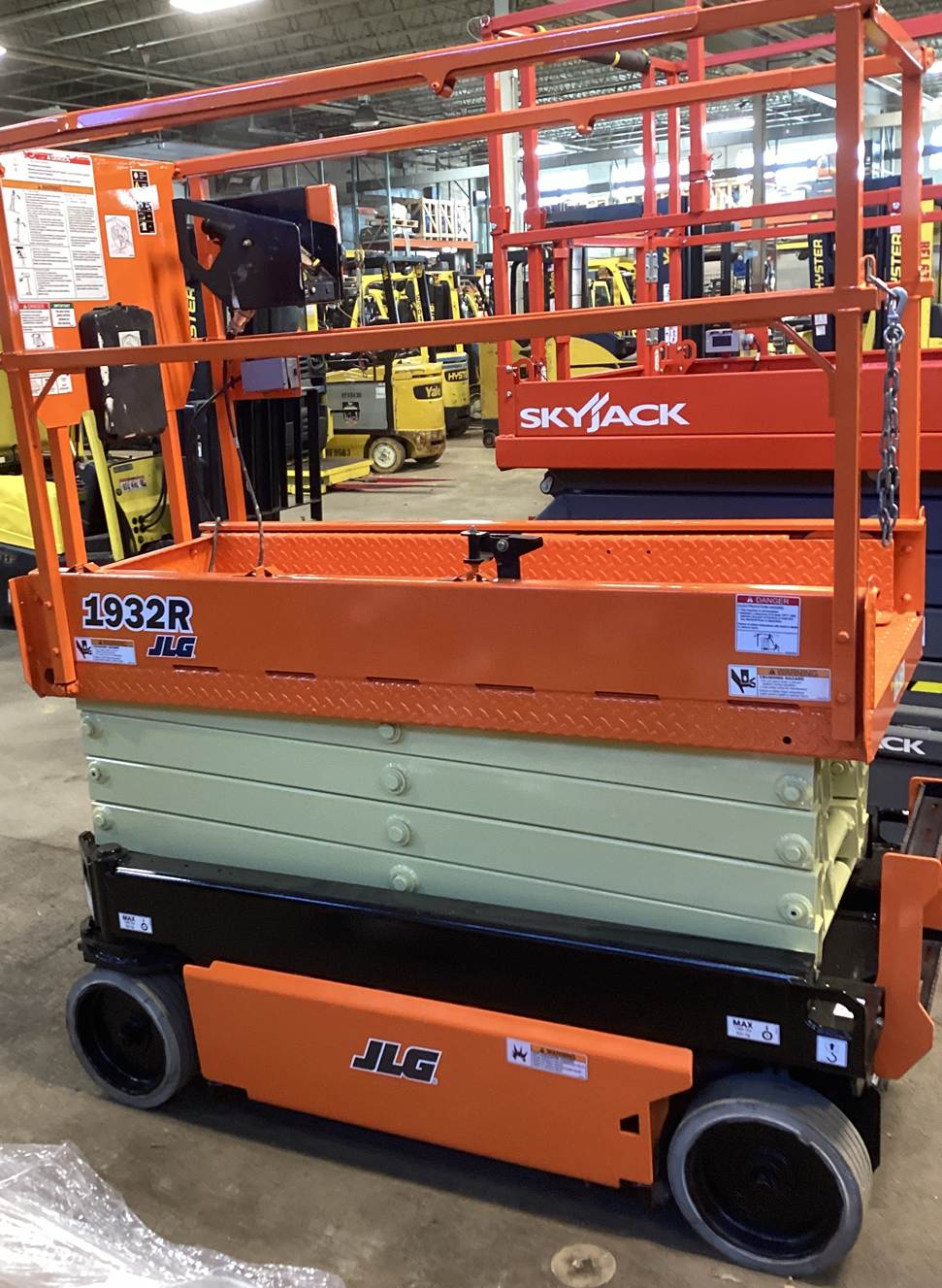 2017 JLG 1932R
