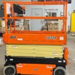 2017 JLG 1932R