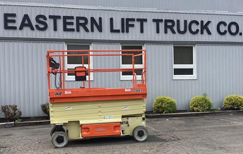 2016 JLG 3246ES